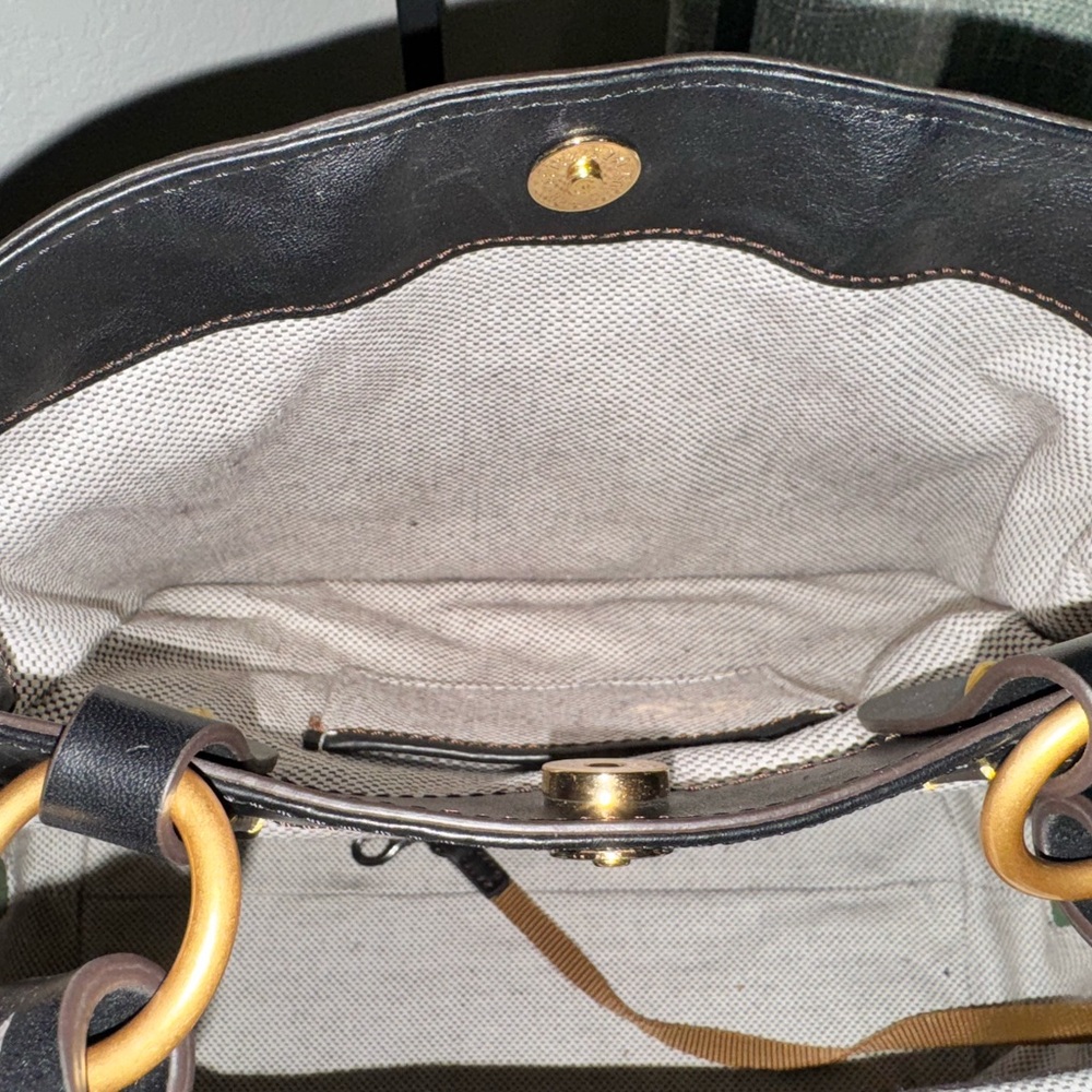 Dooney & Bourke Florentine Large Zip Barlow - Picture 8 of 11